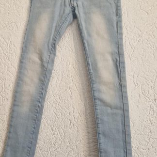 116 - Retour jeans skinny (0426zut)