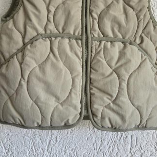 110 - Zara bodywarmer beige (0426mi)