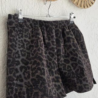 170 176 - Looxs short amur panther nieuw (0526vee)