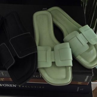 37 - Primark slippers 2 paar (0526did)