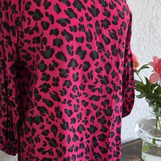 M - Transfer dierenprint blouse roze (0526ab)