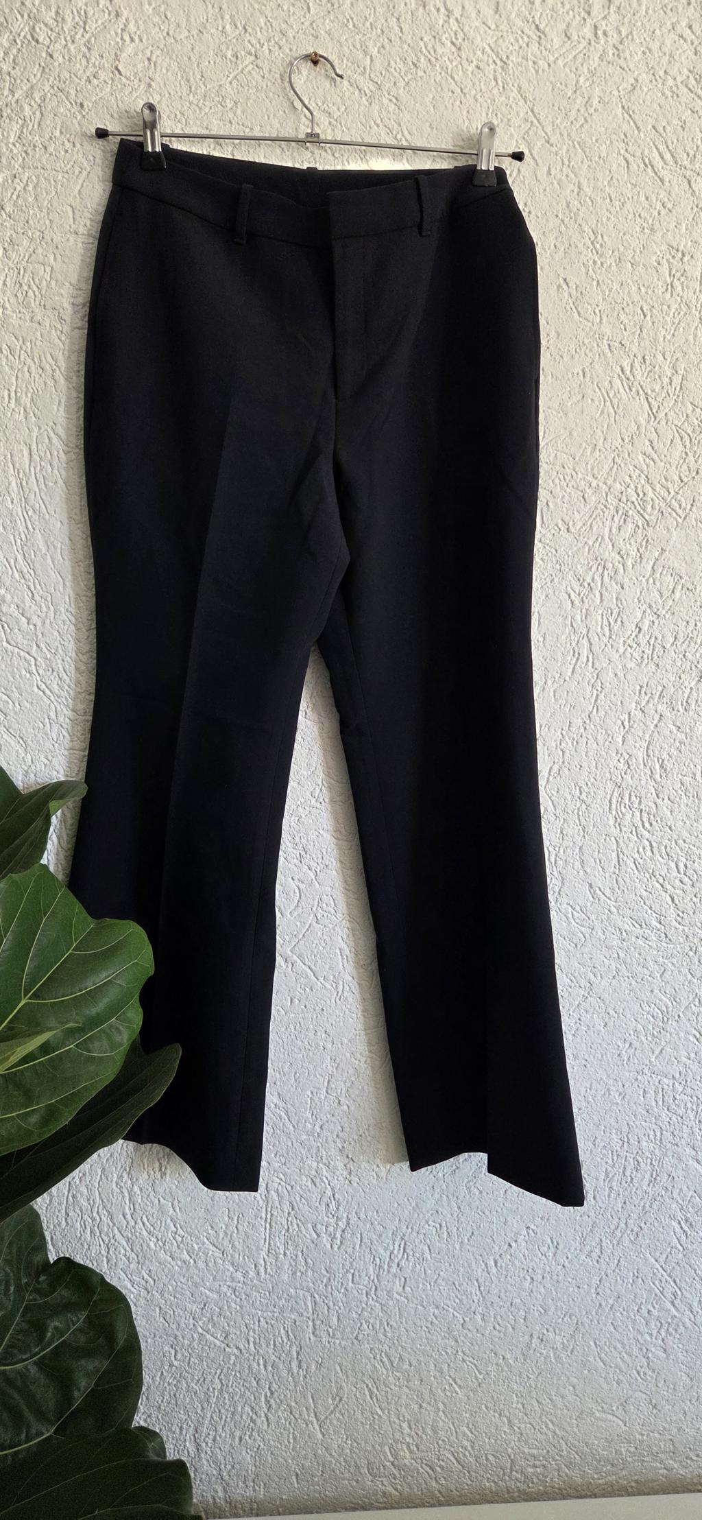 M - Uniqlo korte pantalon donkerblauw als nieuw (0526prv)