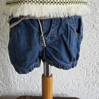 092 - River Island top en Hema jeansshort (0726nic)