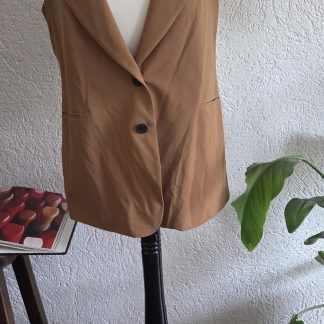 38 - Penn & Ink gilet camel (0726meg)