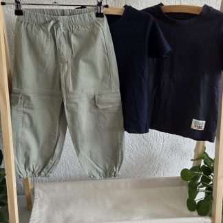 104 - Zara khaki broek met 2 shirts (0726mix)