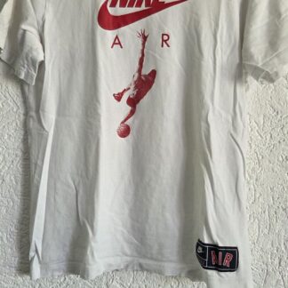 158 170 - Nike shirt wit rood (0826aj)