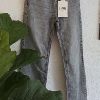 36 - Stradivarius jeans D98 nieuw