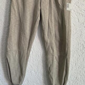 152 - Zara joggingbroek khaki (0926hat)