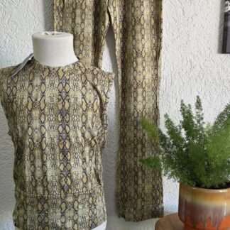 140 en 176 - Kiestone flair pants en/of top nieuw (0926vee)