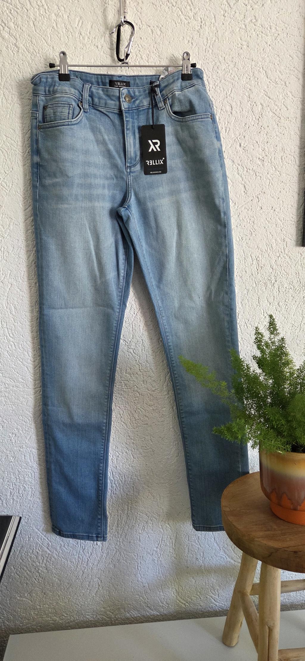 176 - Rellix jeans slim fit nieuw (0926vee)