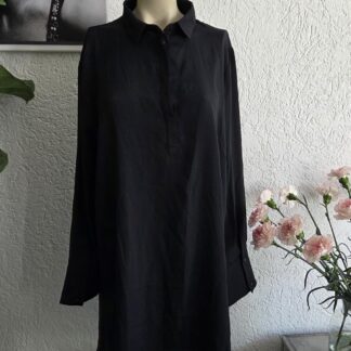 44/46 - Requist by Q blousejurk zwart (1026kh)