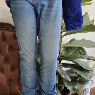 146 - Vingino jeans flare highwaist (1026jac)